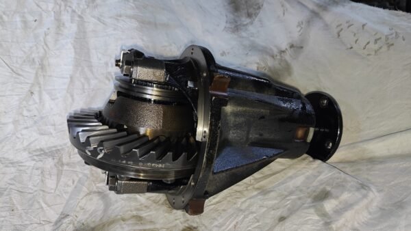 Used Original Rear Pinion Difflock (small) 8×35 for Nissan Safari / Super Safari from 2003-2023
