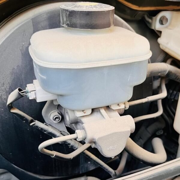 Used Toyota Hiace Break Booster and master cylinder from 2005-2020