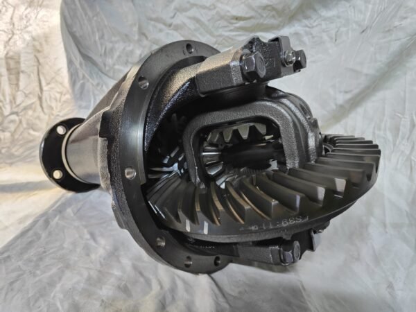 Used Original Front Automatic Pinion 11×39 for Nissan Safari / Super Safari from 2003-2023